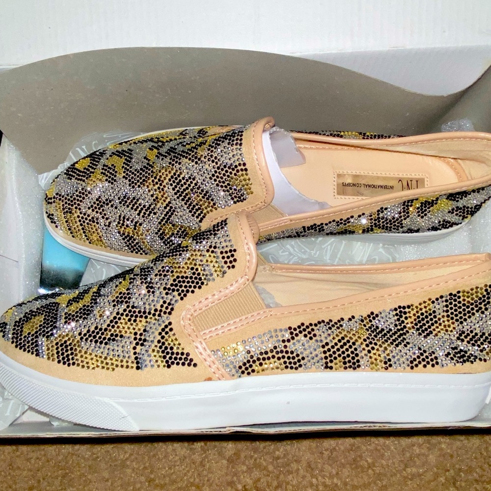 Inc size 9m brand new